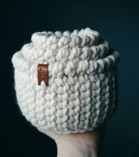 Load image into Gallery viewer, Nesting Baskets Crochet Pattern - PDF Download