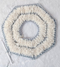 Load image into Gallery viewer, Faux Fur Tree Skirt Crochet Pattern PDF