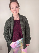 Load image into Gallery viewer, Bulky Beginner Raglan Crochet Sweater Pattern - PDF Download