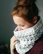 Load image into Gallery viewer, The Oscar Cowl Crochet Pattern - PDF Download
