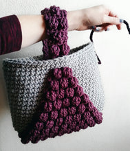 Load image into Gallery viewer, Bobble Tote Crochet Pattern - PDF Download
